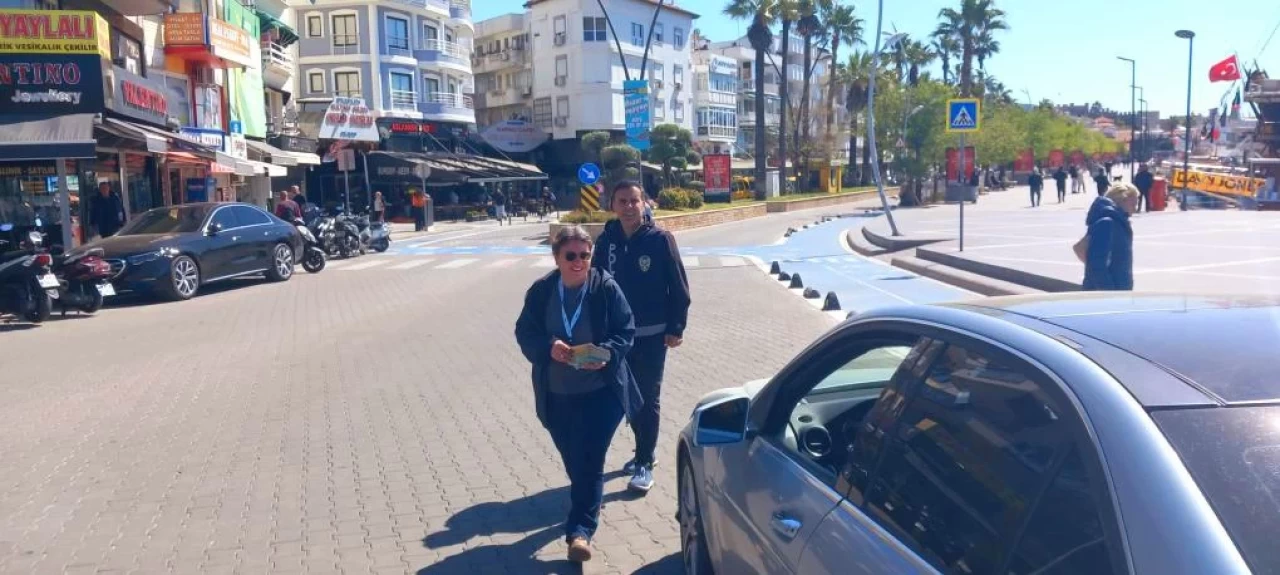 Marmarisliler Arabada Sigara İçmiyor!